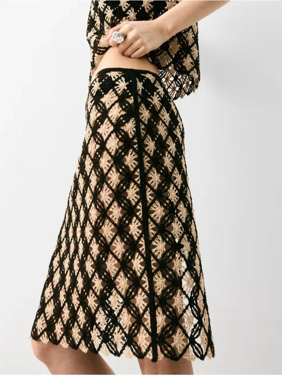 H&M Edition Crochet Look Skirt in Black Light Beige. NWT. S&M Available - Picture 4 of 10